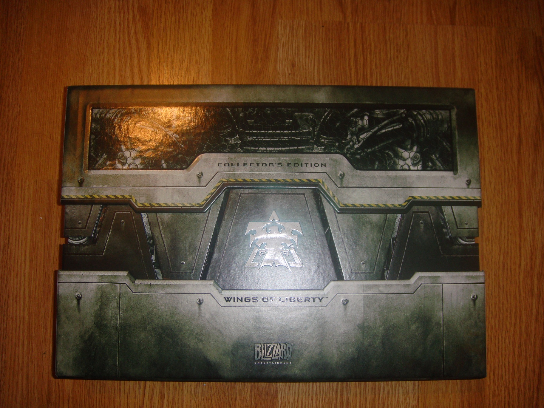 [Image: Starcraft-2-Collector-Bo%C3%AEte.jpg]